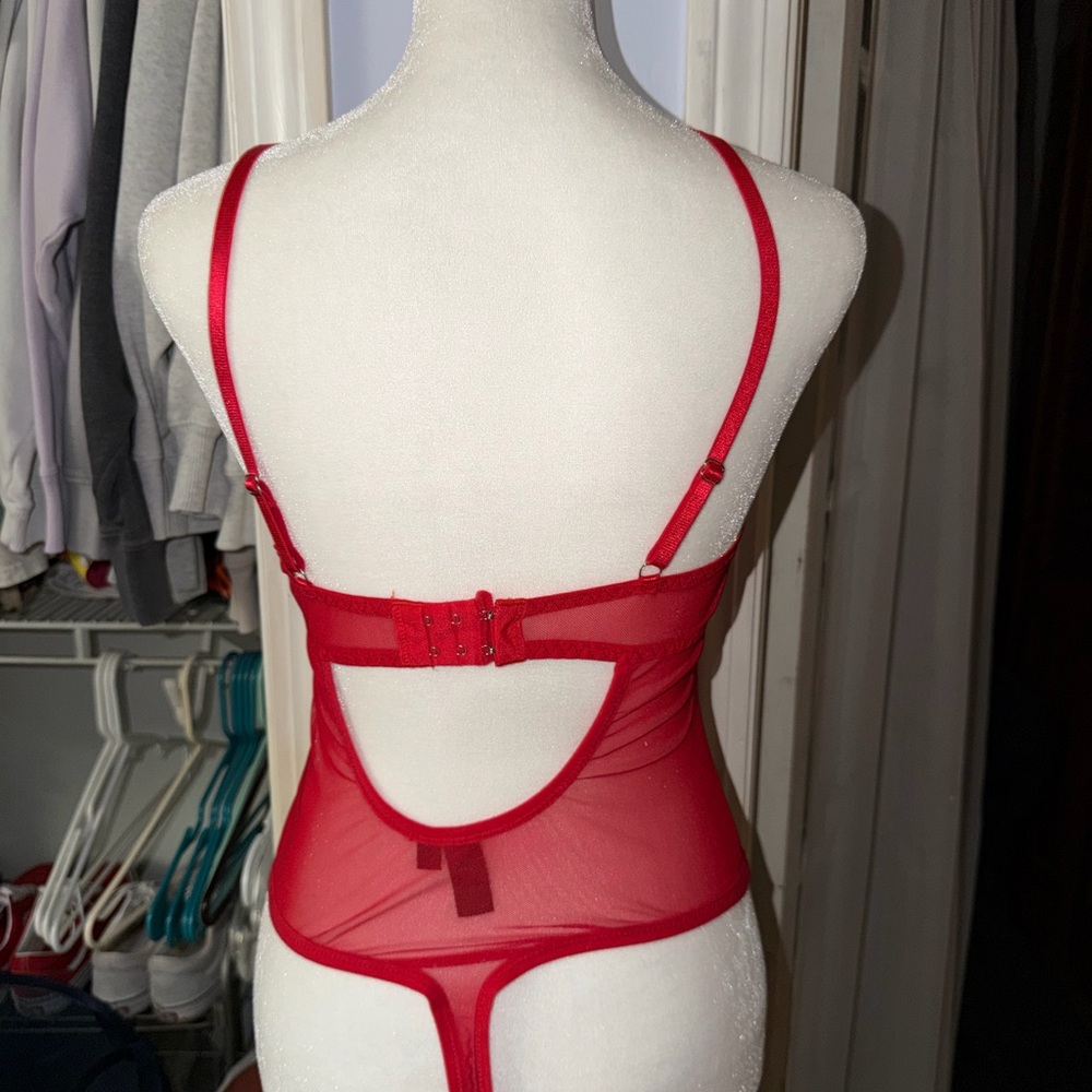 Windsor Red Lace Chemise - Picture 3 of 4